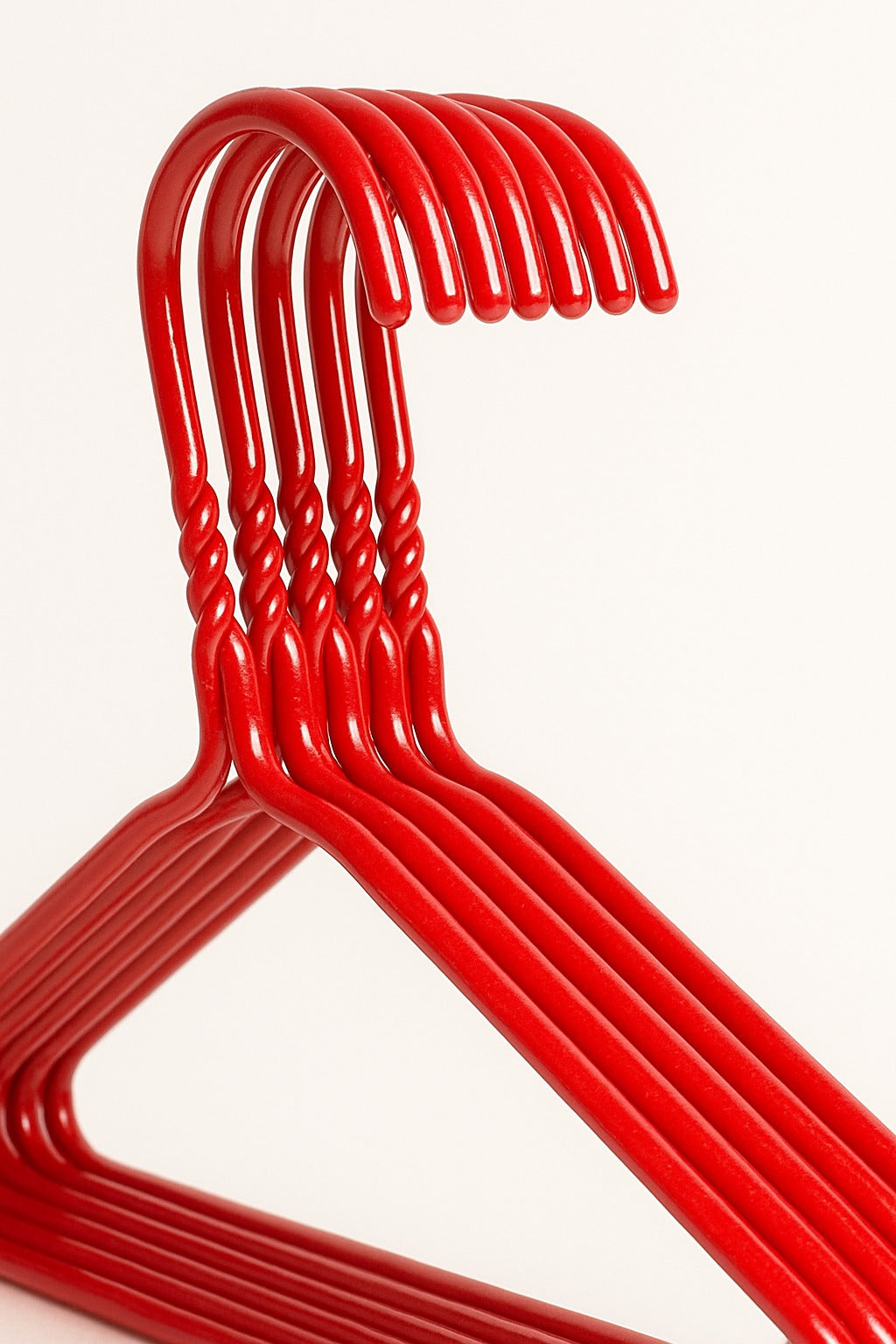 Premium Red Metal Coat Hangers 10 Gauge - Plain